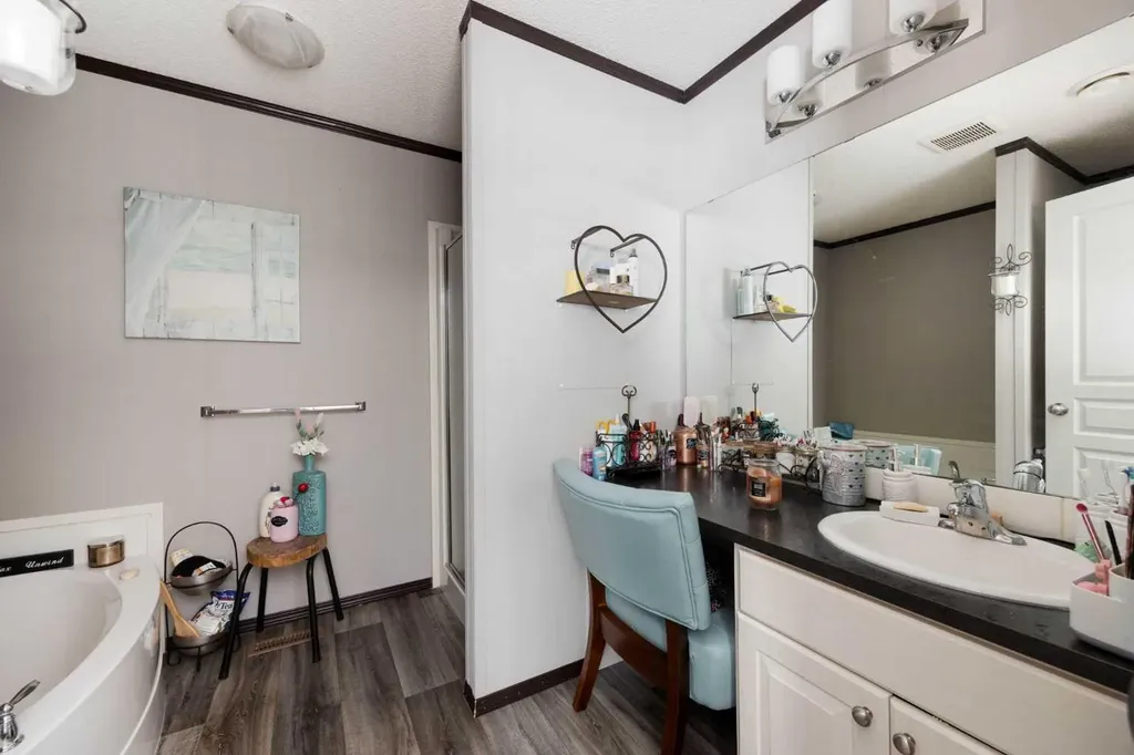280 Clausen Crescent Fort Mcmurray AB T9K 2H6