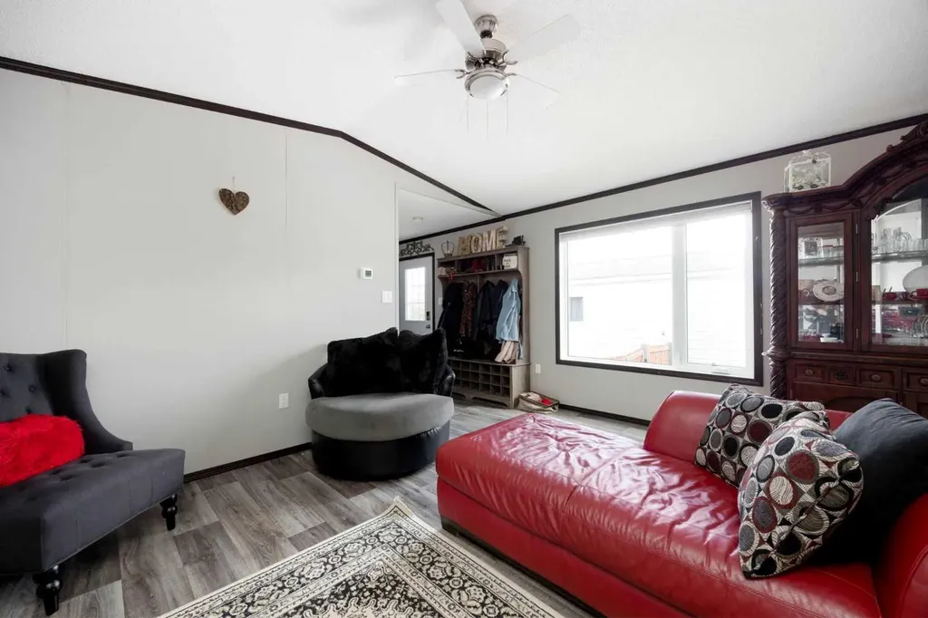 280 Clausen Crescent Fort Mcmurray AB T9K 2H6