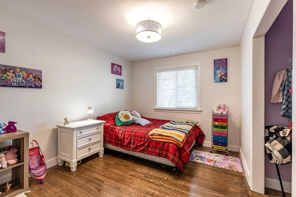 683 7 Street SW Medicine Hat AB T1A 4K9