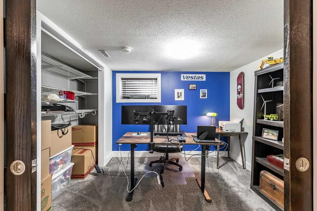 683 7 Street SW Medicine Hat AB T1A 4K9