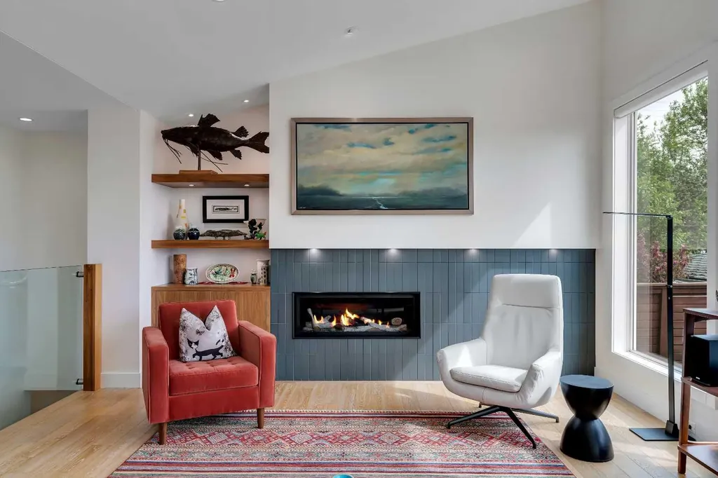 3724 Kerrydale Road SW Calgary AB T3E 4T2
