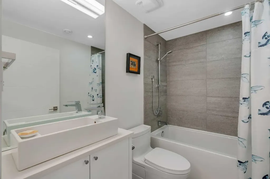 3724 Kerrydale Road SW Calgary AB T3E 4T2