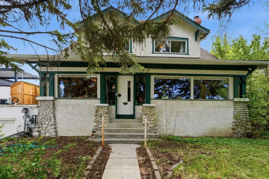 1316 15 Street NW Calgary AB T2N 2B6