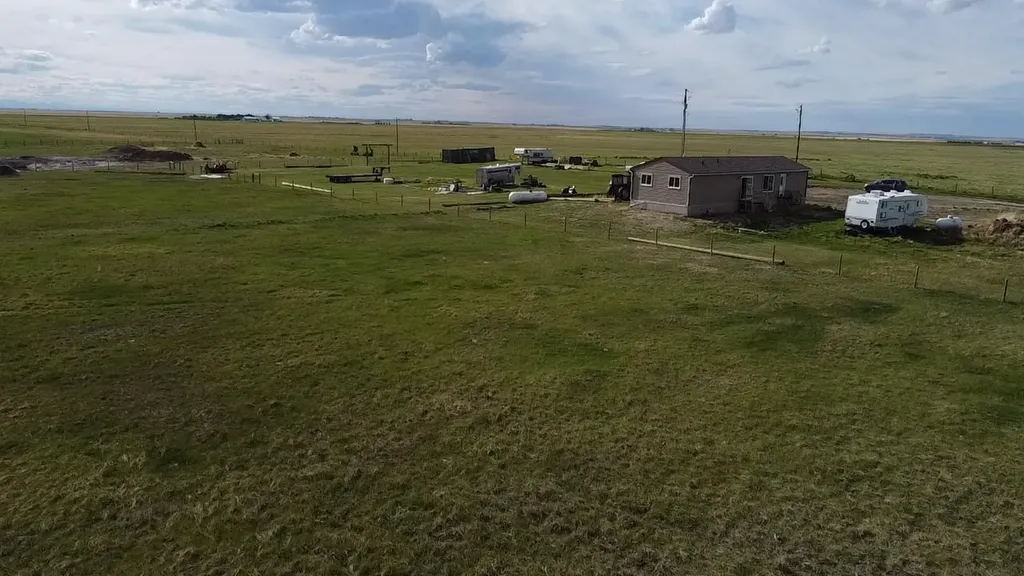 180082 Rge Road 255 Rural Vulcan County AB T0L 0L0