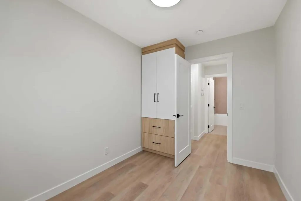 2031 24 Avenue NE Calgary AB t2e8h4