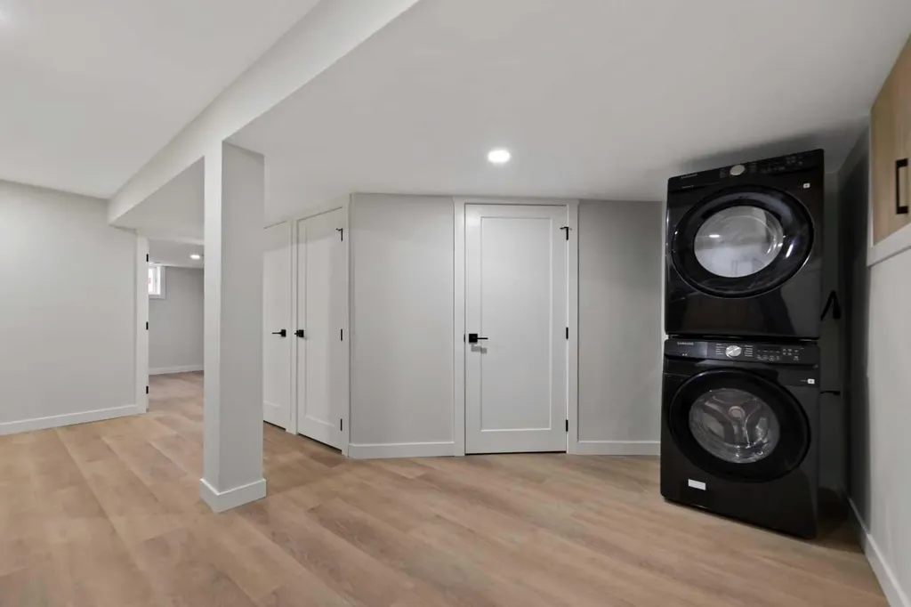 2031 24 Avenue NE Calgary AB t2e8h4