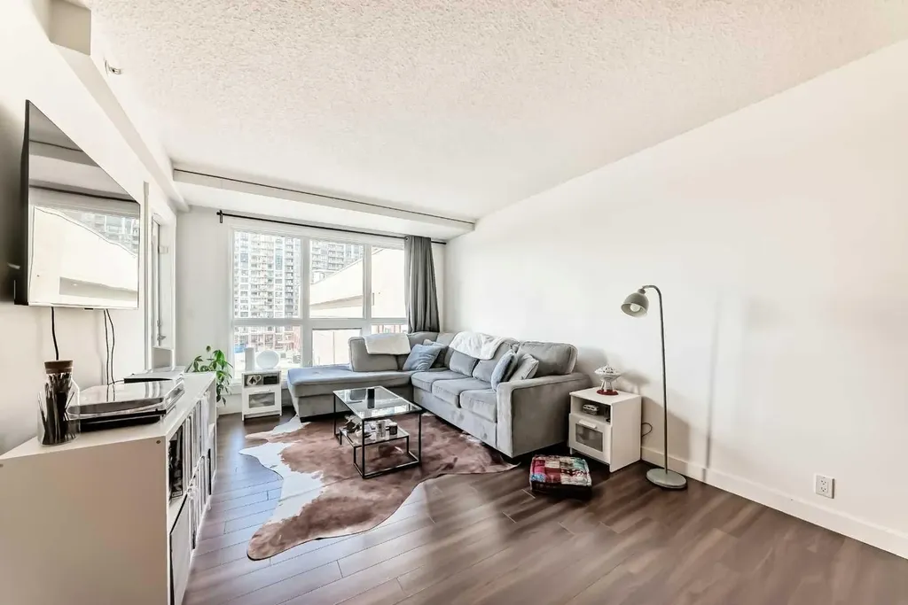 8880 Horton Road SW Calgary AB T2V2W3