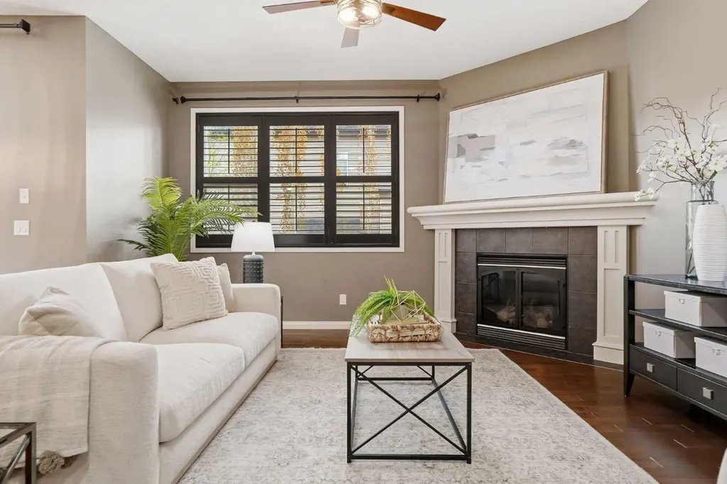 99 Aspen Hills Close SW Calgary AB T3H0C6