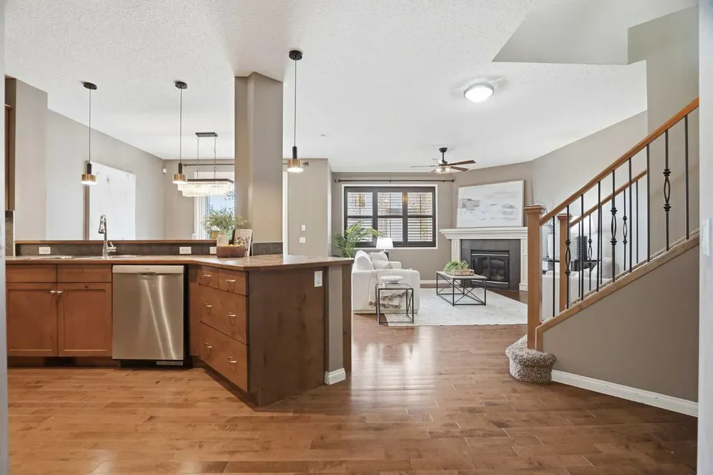 99 Aspen Hills Close SW Calgary AB T3H0C6