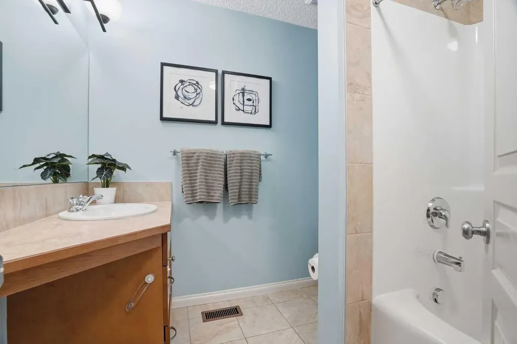 99 Aspen Hills Close SW Calgary AB T3H0C6