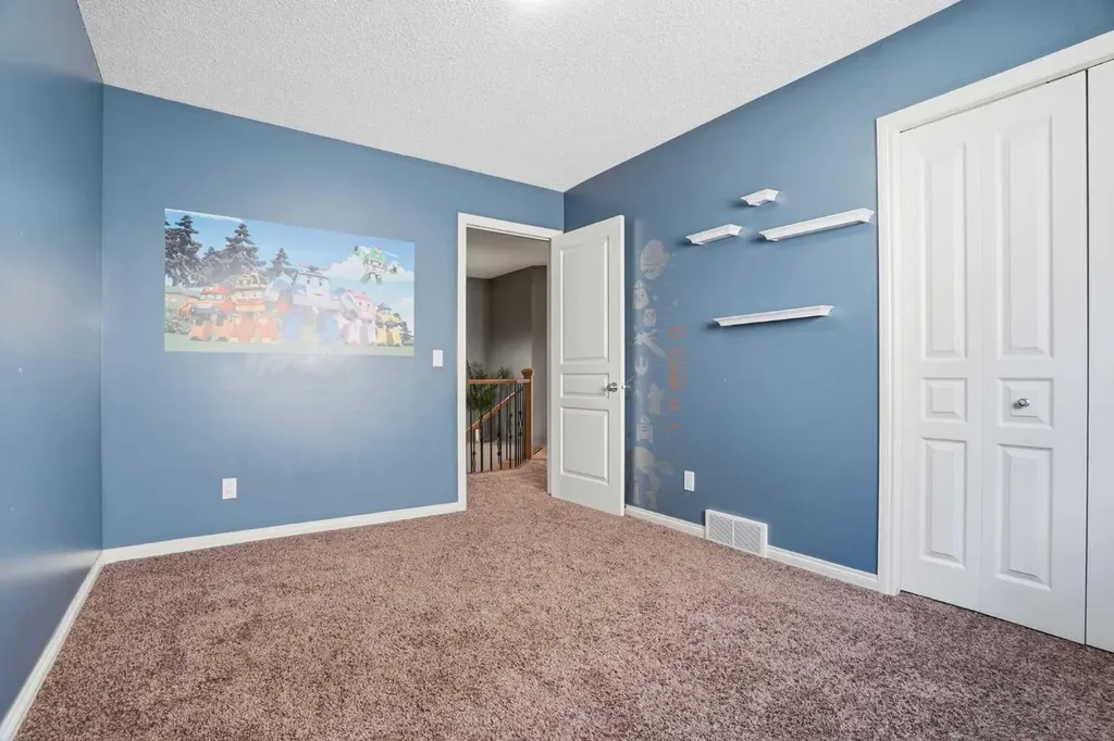 99 Aspen Hills Close SW Calgary AB T3H0C6