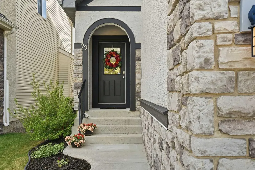 99 Aspen Hills Close SW Calgary AB T3H0C6