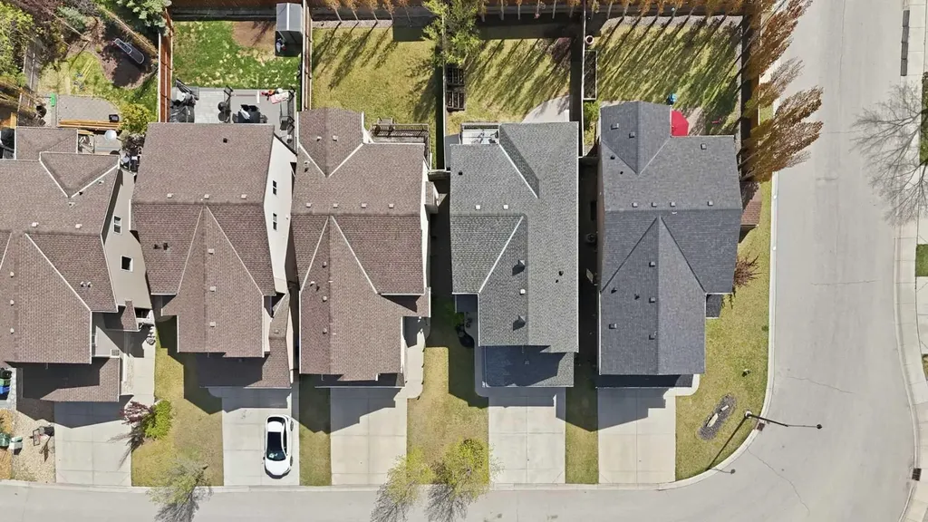 99 Aspen Hills Close SW Calgary AB T3H0C6
