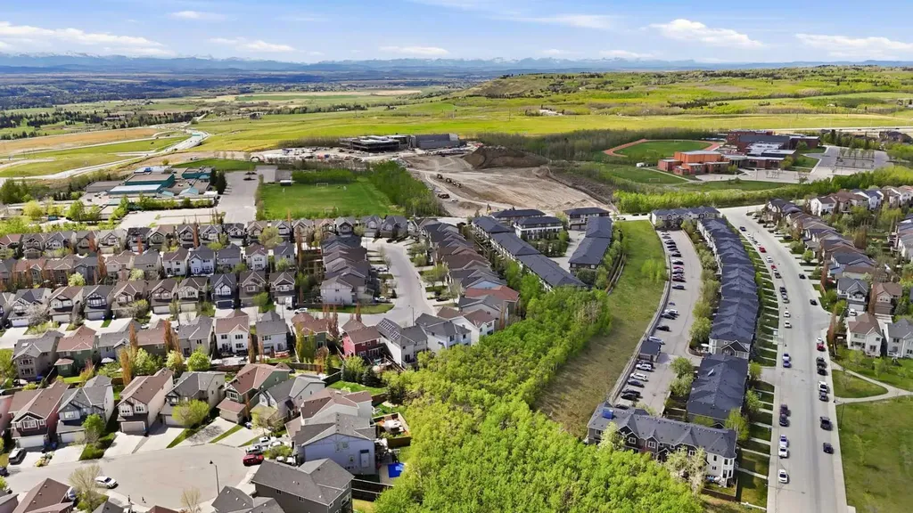 99 Aspen Hills Close SW Calgary AB T3H0C6