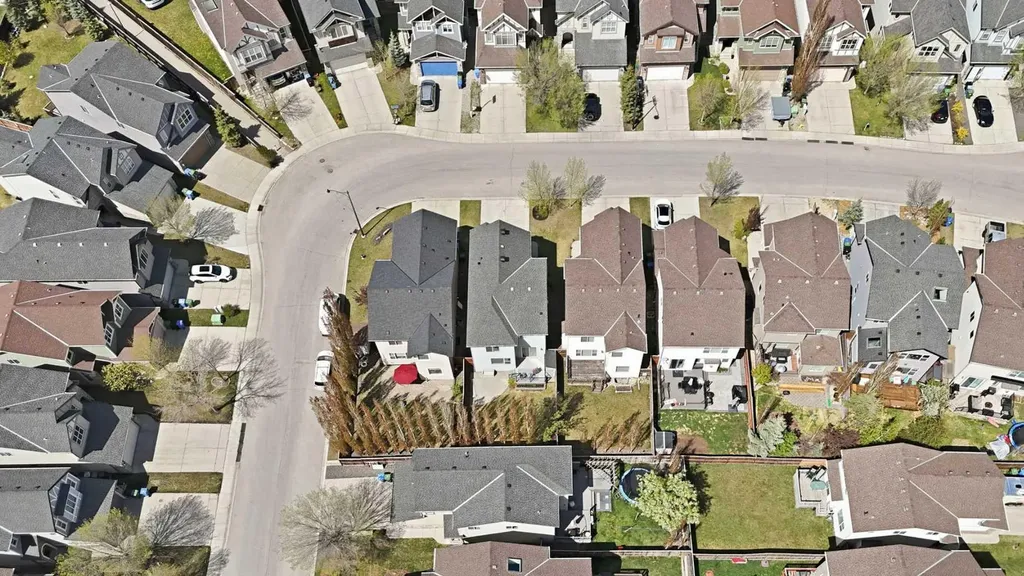 99 Aspen Hills Close SW Calgary AB T3H0C6