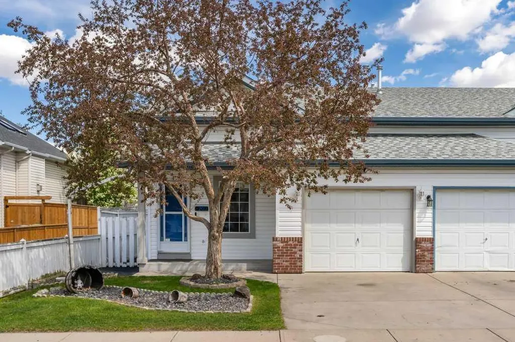 202 Willow Brook Close NW Airdrie AB T4B 2J7