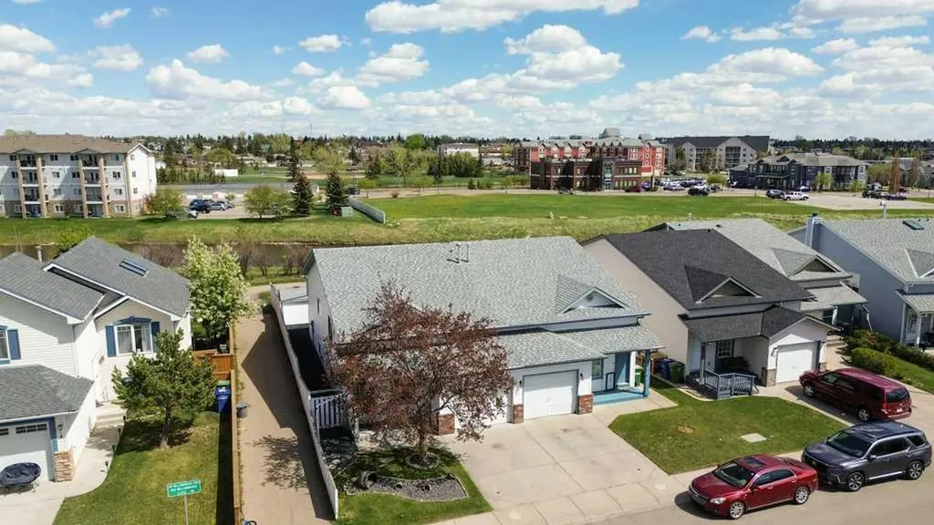 202 Willow Brook Close NW Airdrie AB T4B 2J7