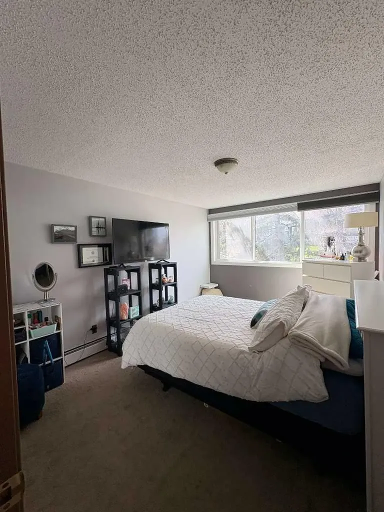 1808 18 Street SW Calgary AB T2T 4T2