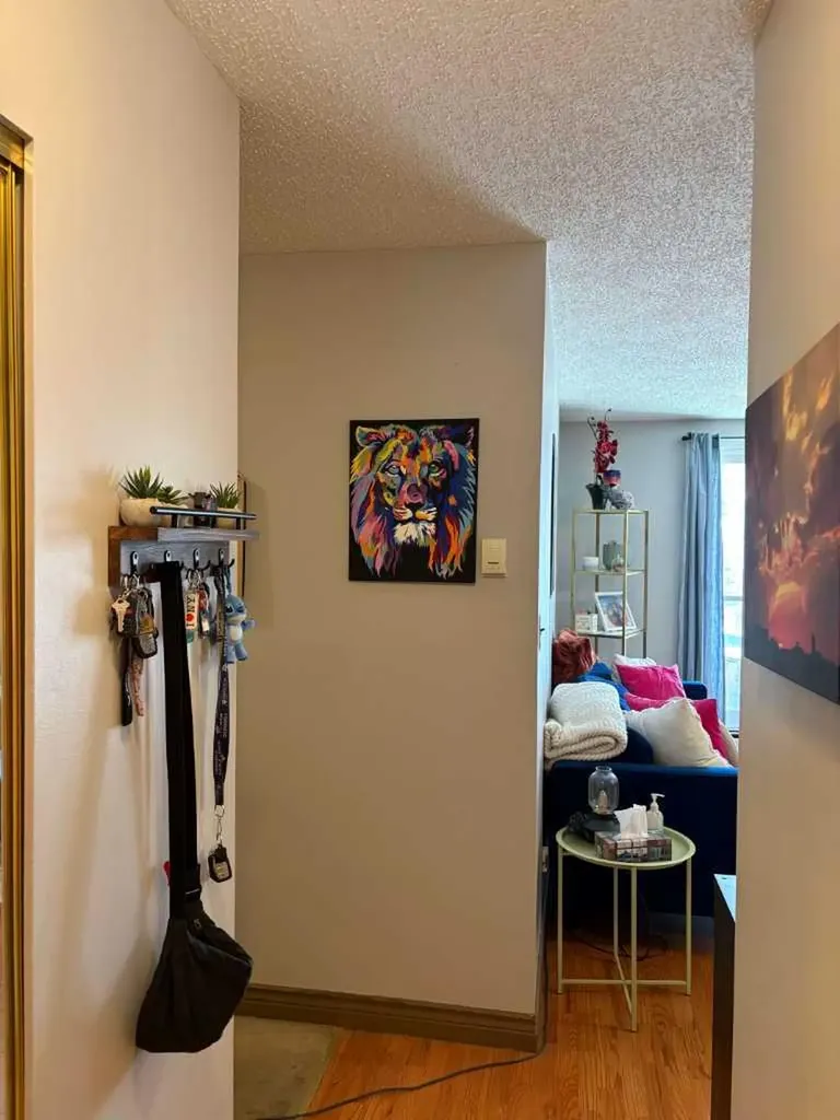 1808 18 Street SW Calgary AB T2T 4T2