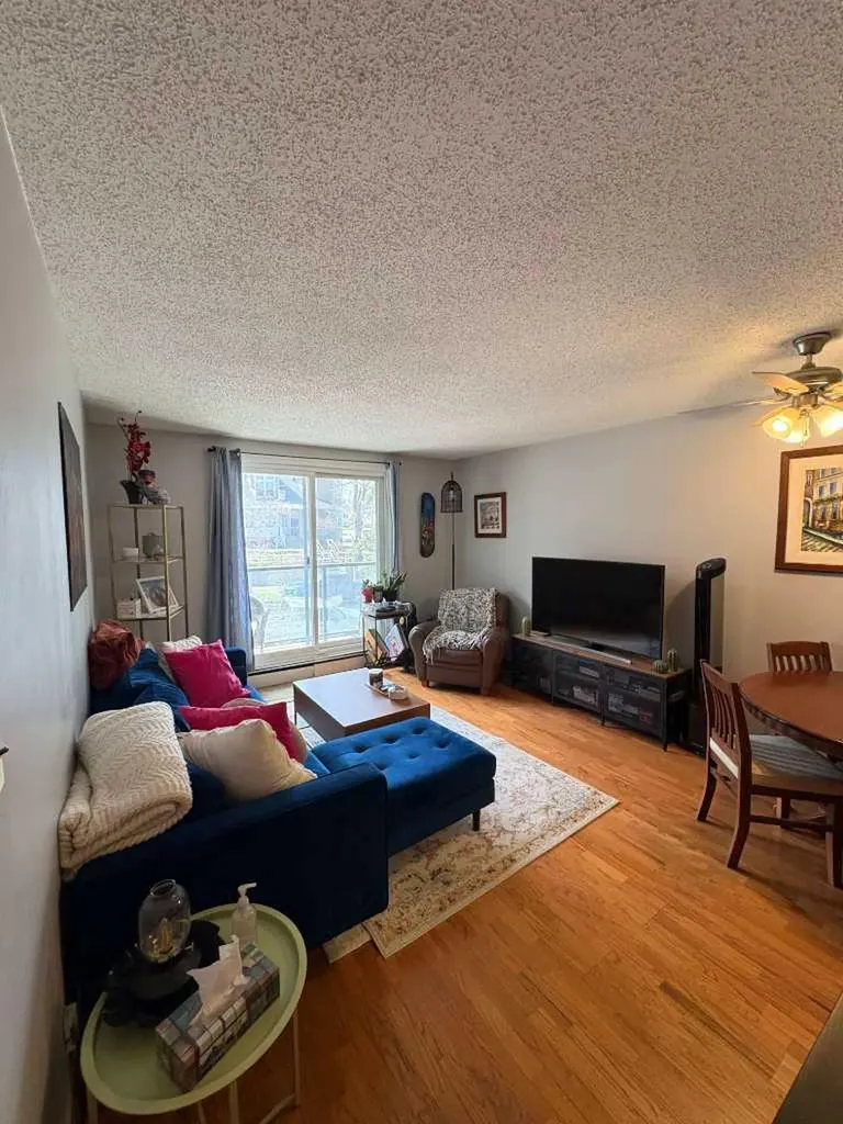 1808 18 Street SW Calgary AB T2T 4T2