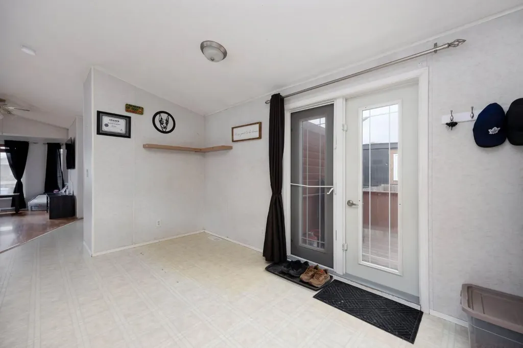 212 Gregoire Crescent Fort Mcmurray AB T9H2L4