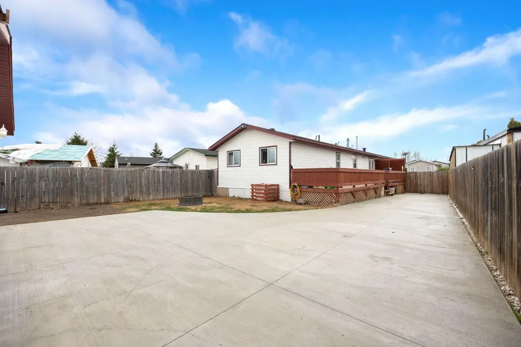 212 Gregoire Crescent Fort Mcmurray AB T9H2L4
