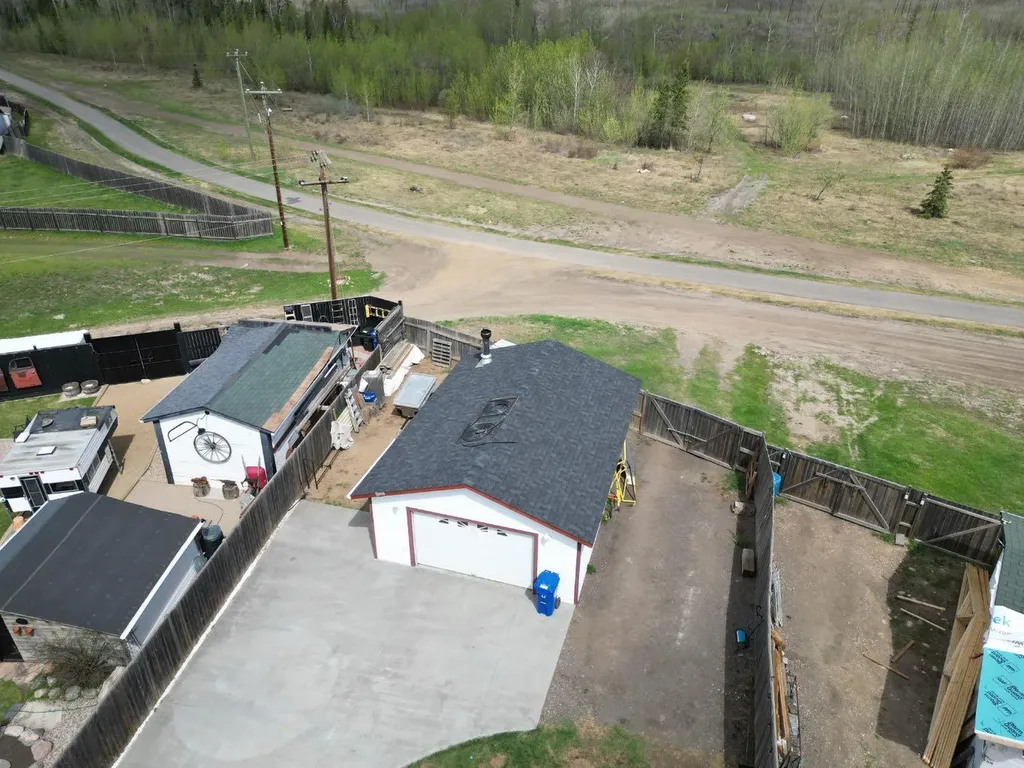 212 Gregoire Crescent Fort Mcmurray AB T9H2L4