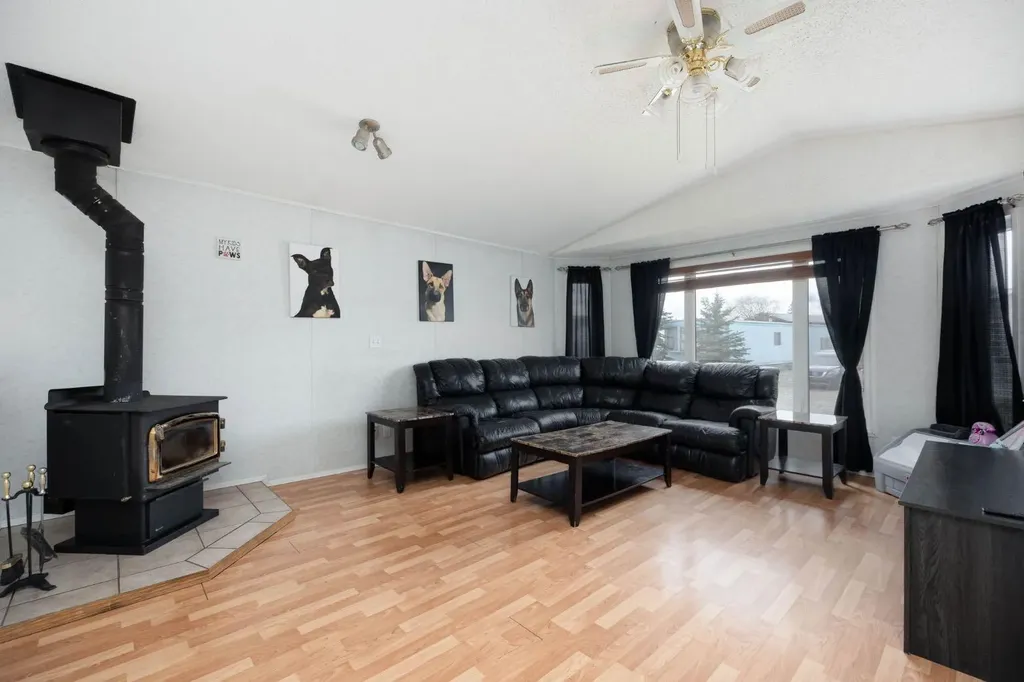 212 Gregoire Crescent Fort Mcmurray AB T9H2L4