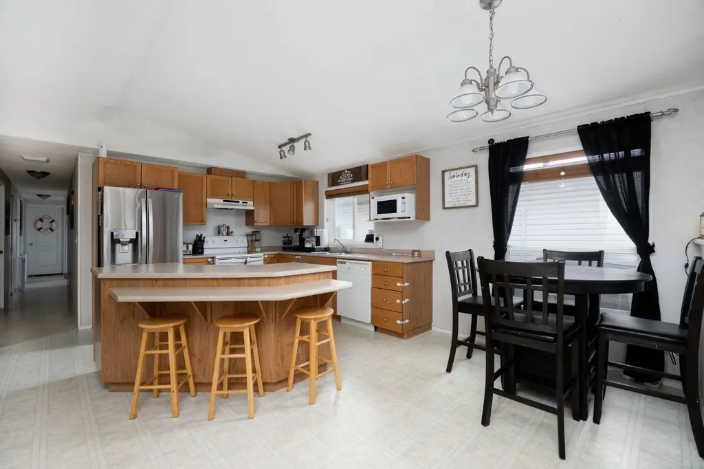212 Gregoire Crescent Fort Mcmurray AB T9H2L4