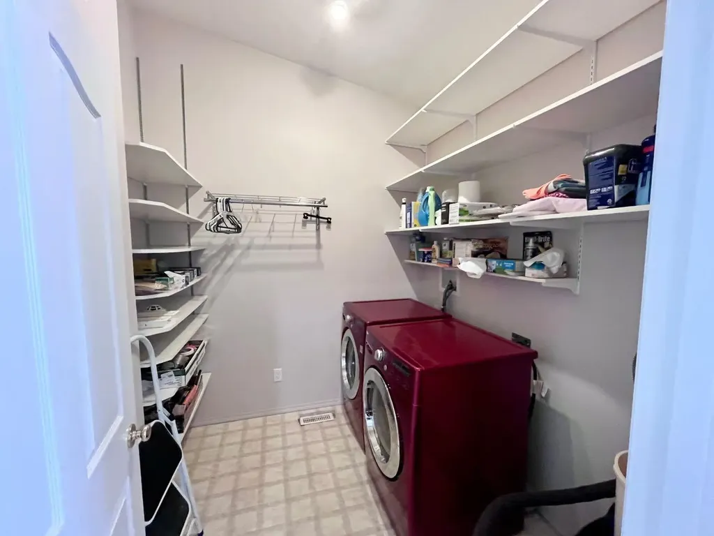 166 Hallam Drive Hinton AB T7V 2C3
