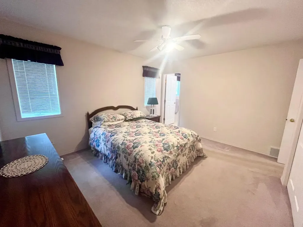 166 Hallam Drive Hinton AB T7V 2C3