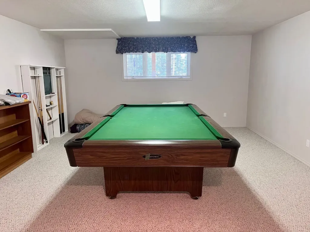 166 Hallam Drive Hinton AB T7V 2C3