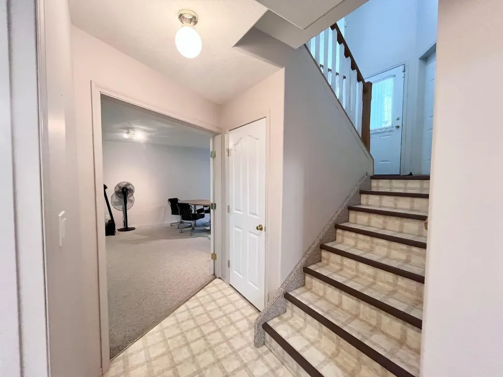 166 Hallam Drive Hinton AB T7V 2C3