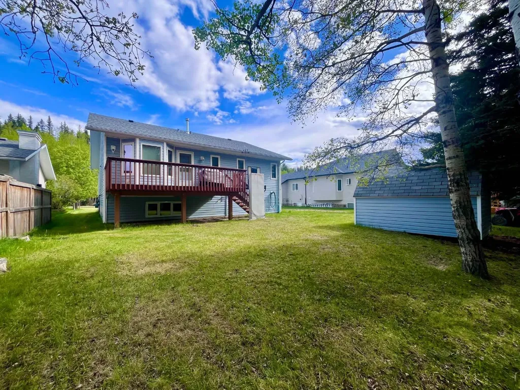 166 Hallam Drive Hinton AB T7V 2C3