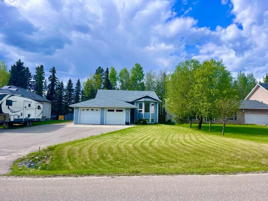 166 Hallam Drive Hinton AB T7V 2C3