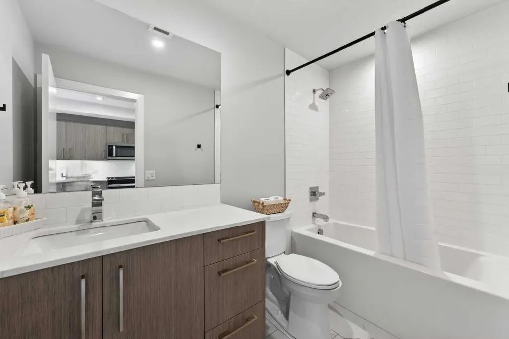 110 18a Street NW Calgary AB T2N 5G5