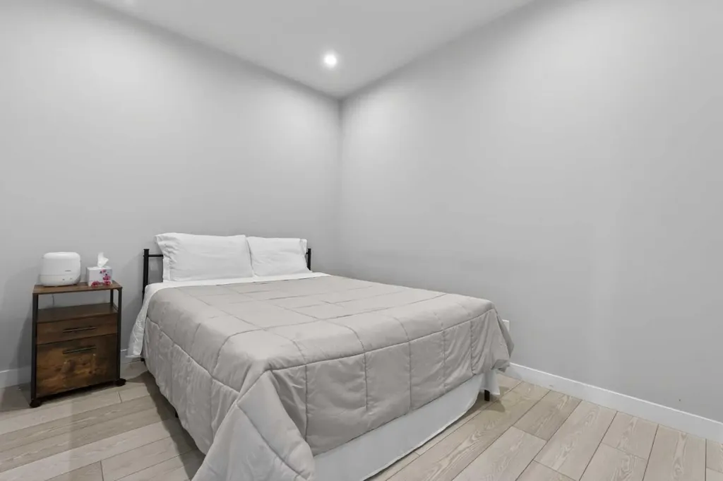 110 18a Street NW Calgary AB T2N 5G5