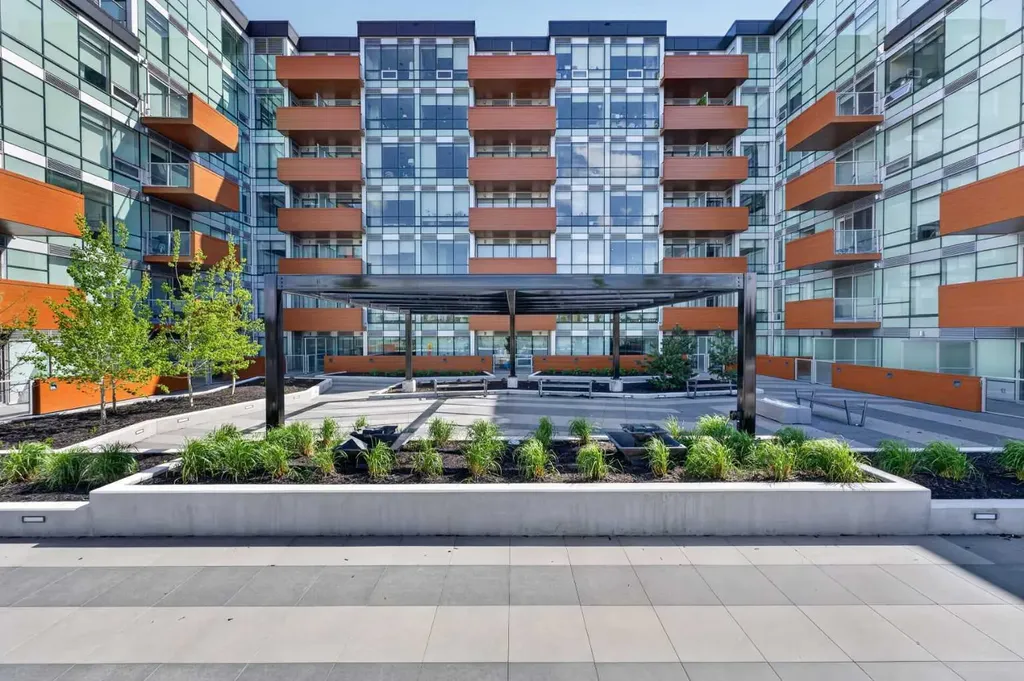 110 18a Street NW Calgary AB T2N 5G5