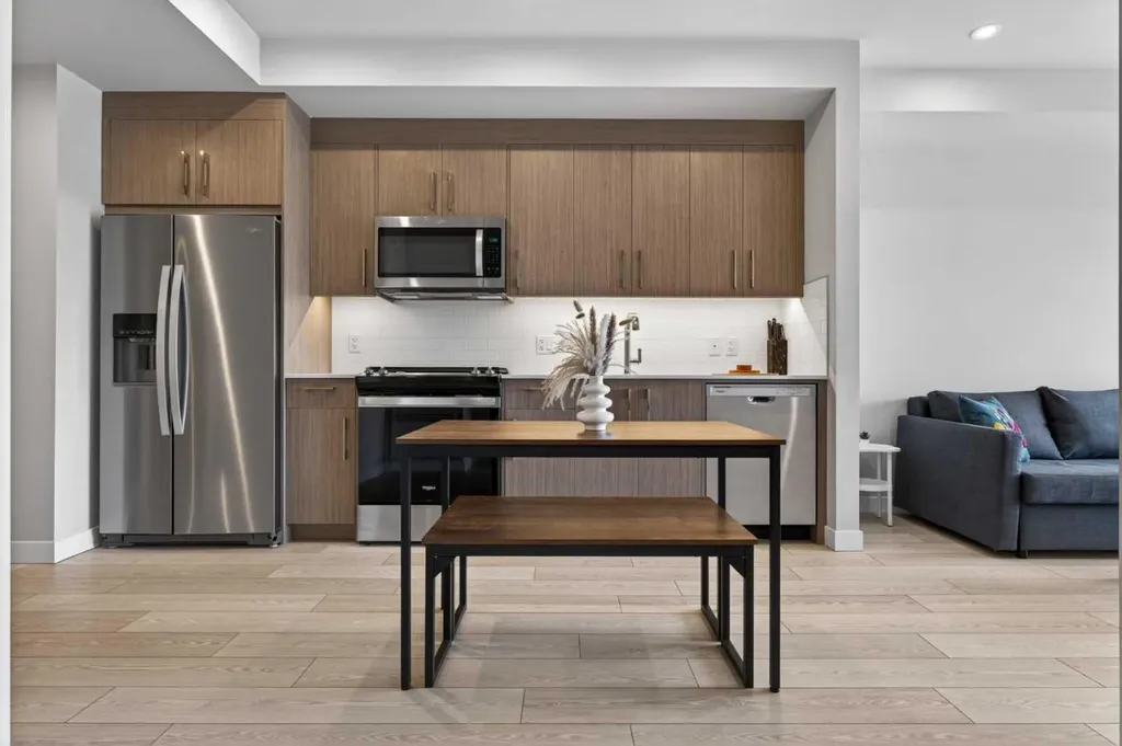 110 18a Street NW Calgary AB T2N 5G5