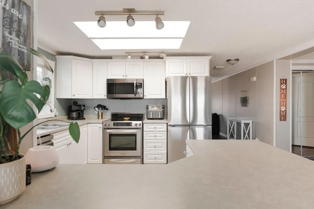521 Mckinlay Crescent Fort Mcmurray AB T9K 2R6