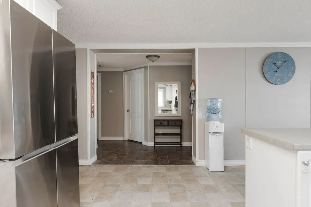 521 Mckinlay Crescent Fort Mcmurray AB T9K 2R6