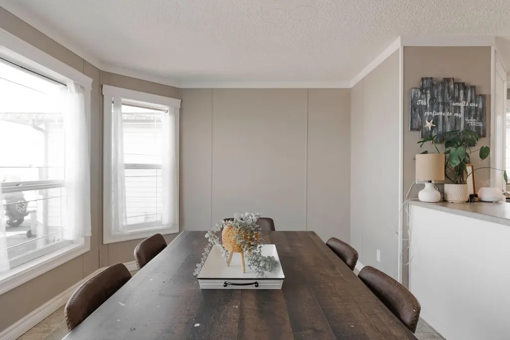 521 Mckinlay Crescent Fort Mcmurray AB T9K 2R6