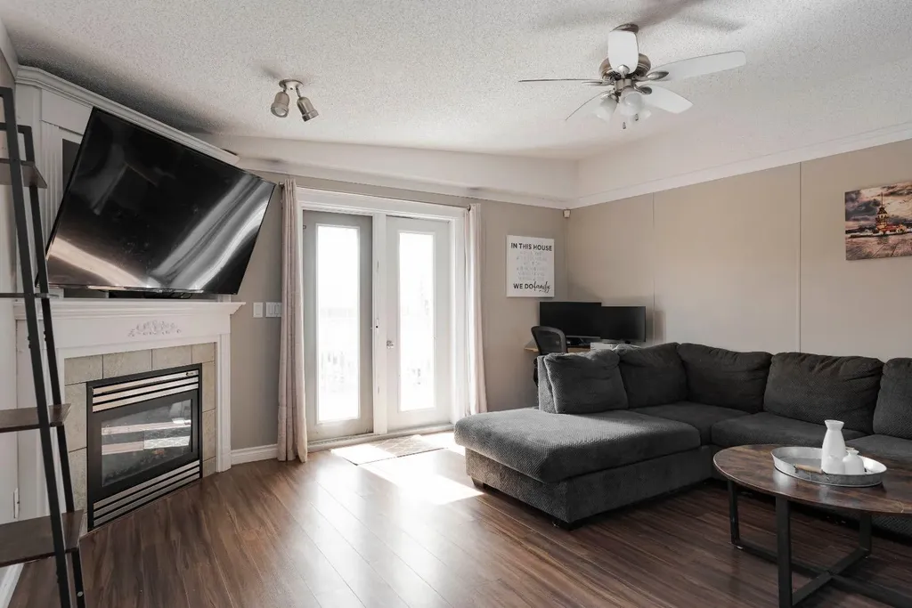 521 Mckinlay Crescent Fort Mcmurray AB T9K 2R6