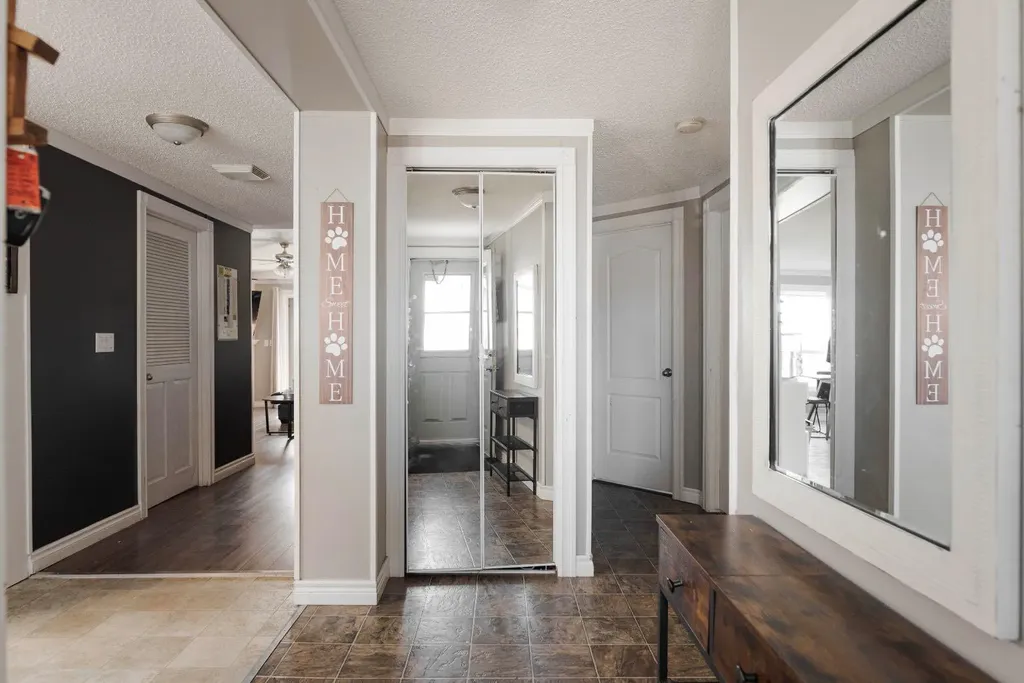 521 Mckinlay Crescent Fort Mcmurray AB T9K 2R6