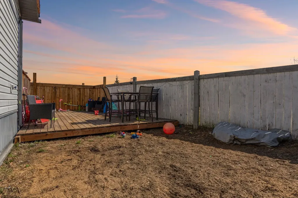 521 Mckinlay Crescent Fort Mcmurray AB T9K 2R6