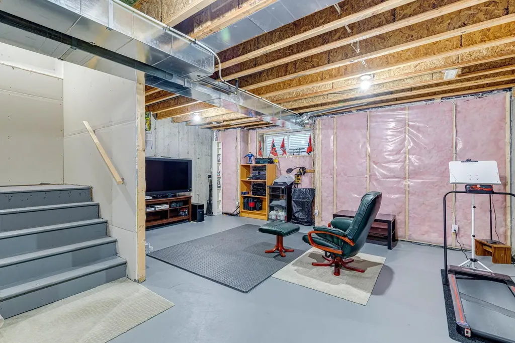 881 Sage Valley Boulevard NW Calgary AB T3R0R4