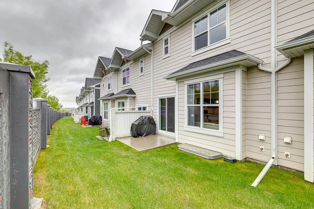 881 Sage Valley Boulevard NW Calgary AB T3R0R4