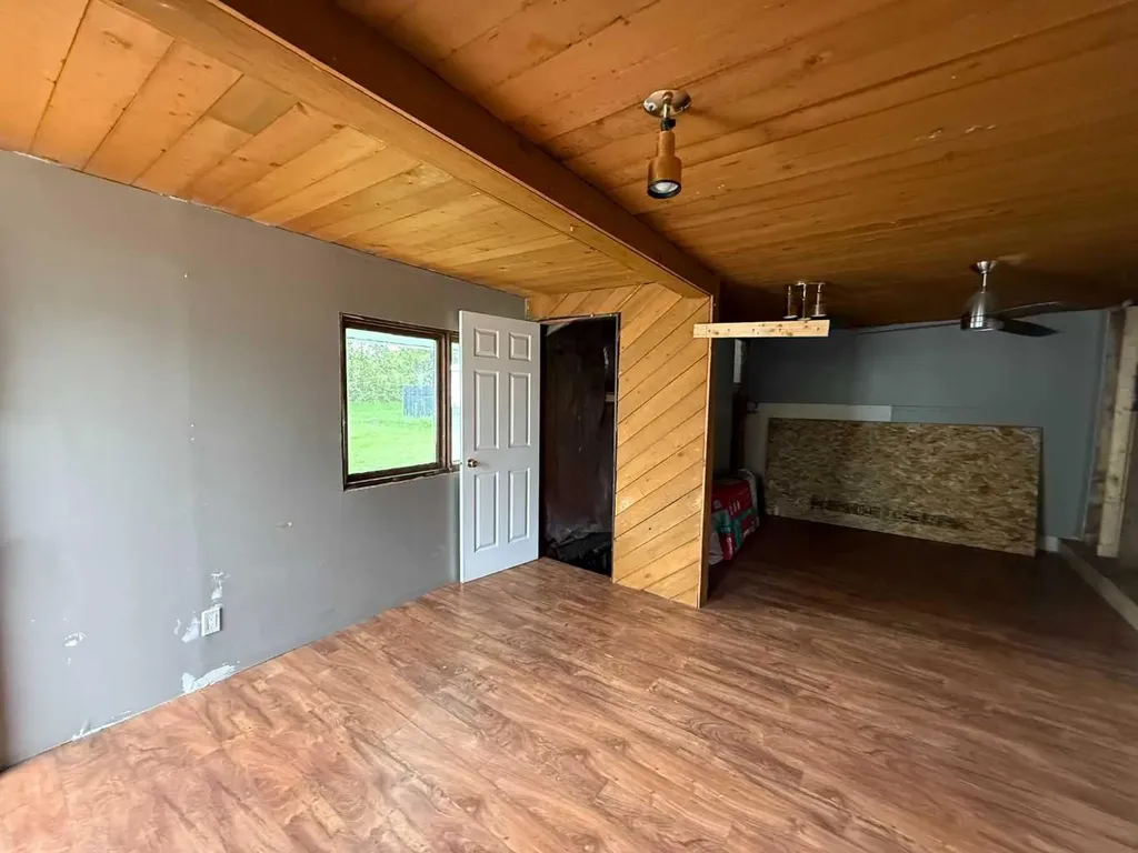 5410 51 Street Berwyn AB T0H 0E0