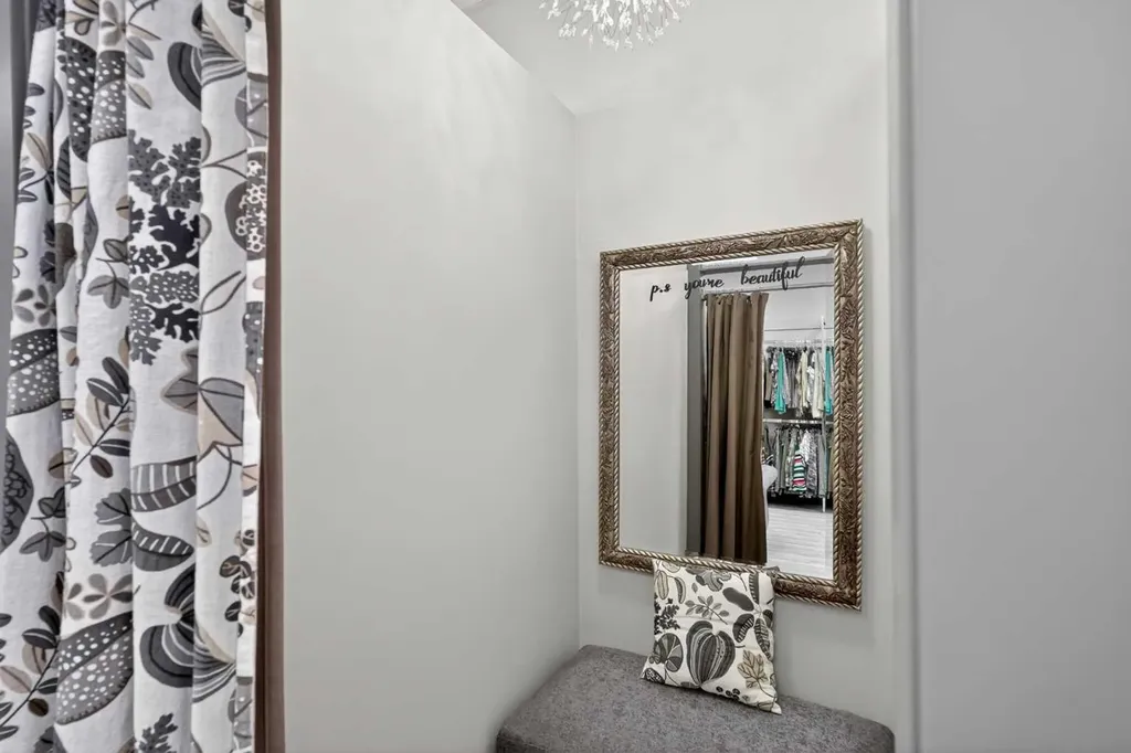 228 3 Avenue Strathmore AB T1P 1M4