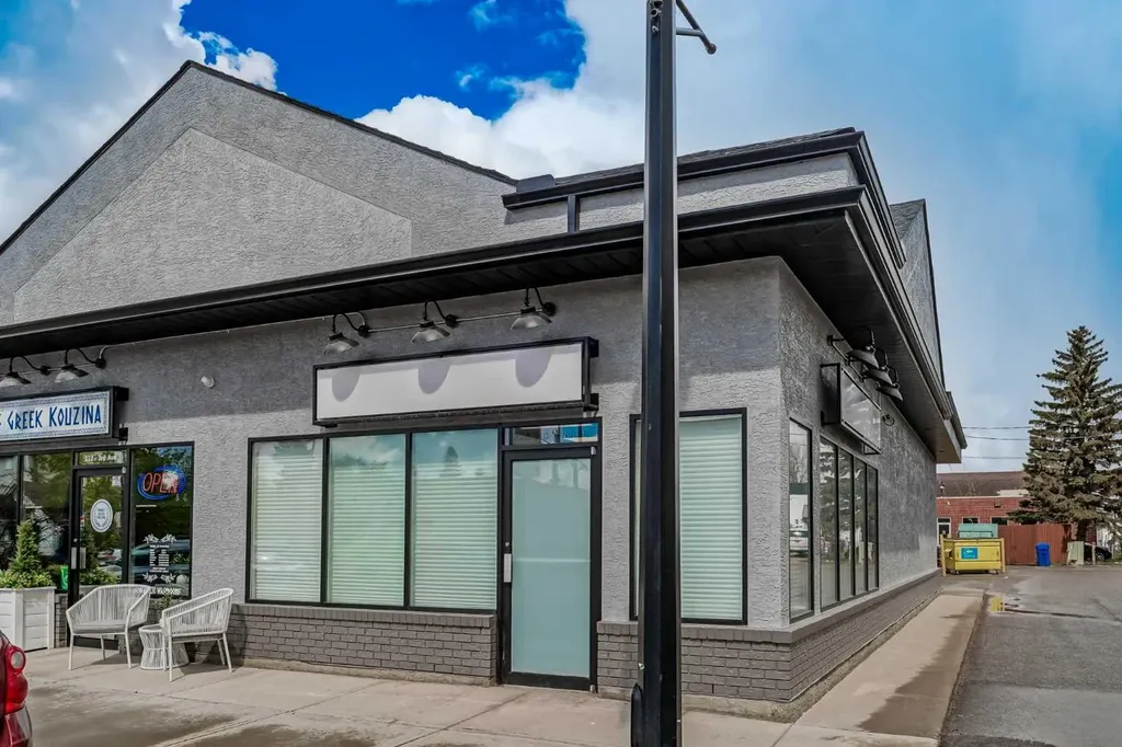 228 3 Avenue Strathmore AB T1P 1M4